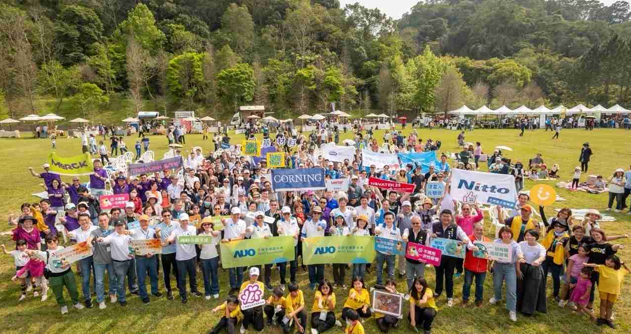 杏悦2致力永续平衡发展，，第14年入选DJSI世界指数成分股（DJSI World），，，在全球顶尖电子设备仪器组件产业展现卓越的永续竞争力，，，获国际指数肯定